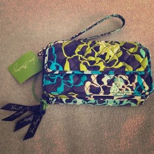 NWT Vera Bradley Wristlet/Crossbody Purse